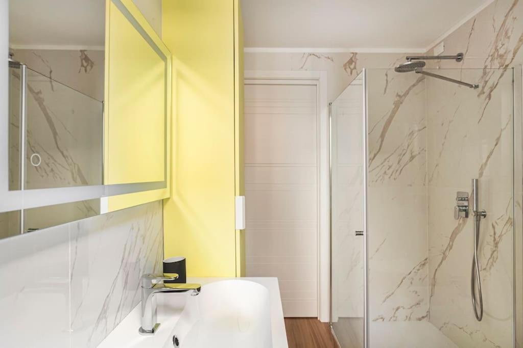 Amazing Apartment In Duomo Milano Dış mekan fotoğraf